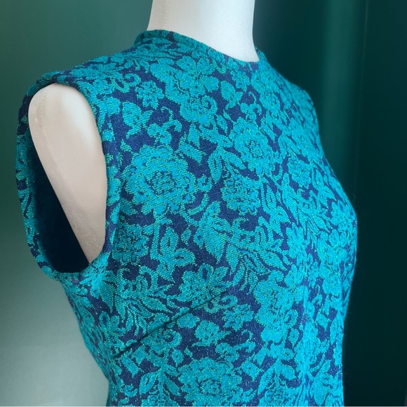 Vintage 1960’s Tunic Style Sleeveless Floral Metallic Top - Picture 7 of 12